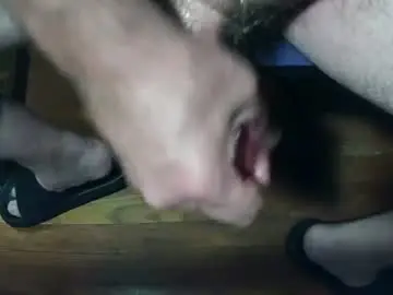 Chaturbate Live Sex Cam of dirtydaddy4litlesubgirls