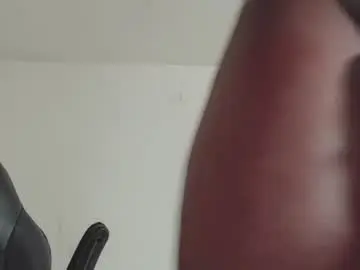 Chaturbate Nude Webcam of brant_garcia