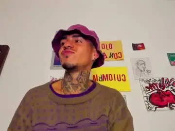 Chaturbate Live Sex Cam of timewith_sebas