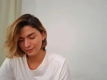 Chaturbate Live Porn of skyamber8v2