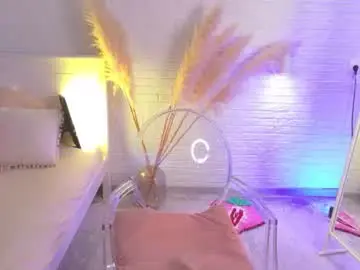 Chaturbate Free Live Porn of crazy__wine