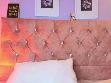 Chaturbate Adult Video Chat of nikibrice