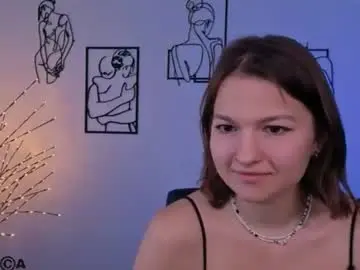 Chaturbate Free Porn Cam of chloe_ley