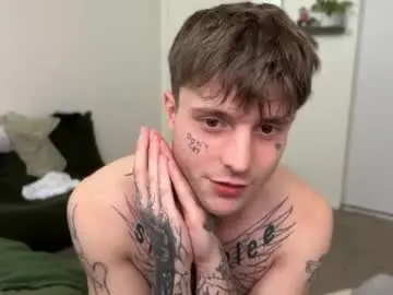 Chaturbate Live Sex Cam of prettyboyszn