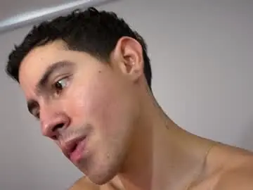 Chaturbate Free Live Porn of andresjuan92
