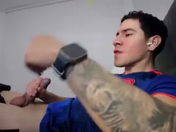 Chaturbate Live Sex Cam of andresjuan92
