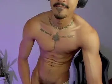 Chaturbate Live Sex Cam of lukeetaylor_