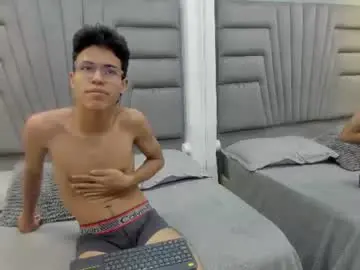 Chaturbate Free Porn Cam of ben_keaton
