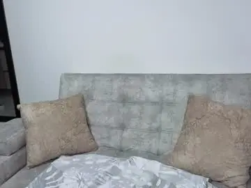 Chaturbate Watch Live Sex Cams of elodie222