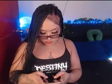 Chaturbate Live Sex Cam of liascarlett