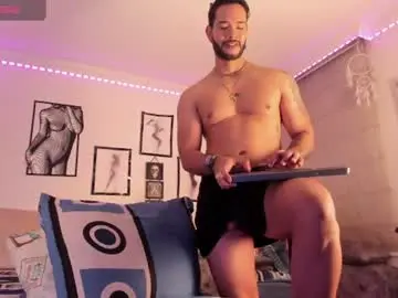 Chaturbate Live Sex Cam of maximo_fire