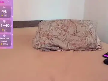 Chaturbate Nude Webcam of rosebelle1