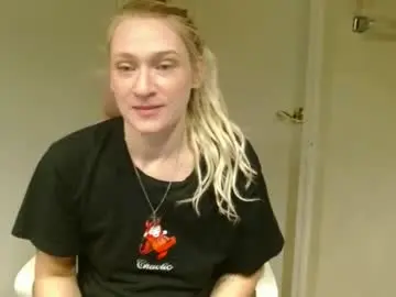 Chaturbate Live Sex Cam of braindeadbetty