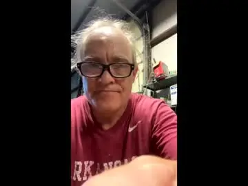 Chaturbate Live Sex Cam of kdhood70