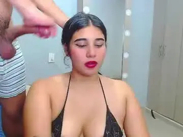 Chaturbate Live Sex of cumb0y_squirtgirl