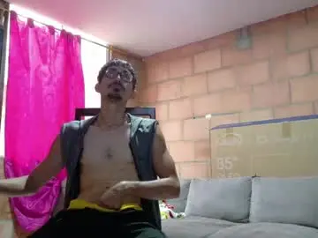 Chaturbate Best live sex cam show of jhosuamoore2