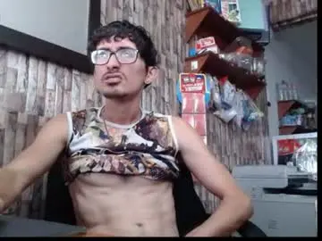 Chaturbate Live Sex Cam of jhosuamoore2