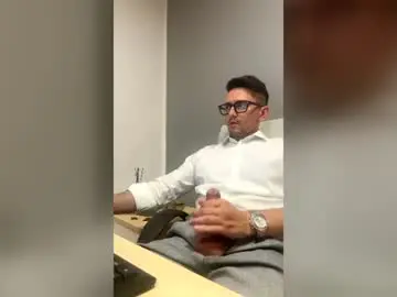 Chaturbate Live Sex Cam of masterboss_fl