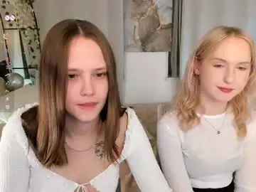 Chaturbate Adult Video Chat of lisaluve
