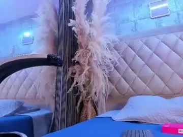 Chaturbate Best live sex cam show of nahomyrusell