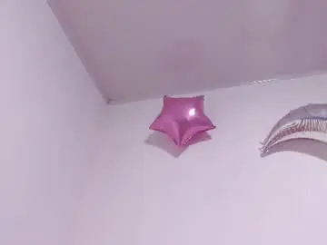 Chaturbate Live Sex Cam of nahomyrusell
