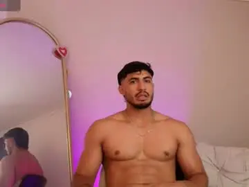 Chaturbate Live Sex Cam of janomar01