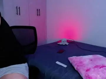 Chaturbate Live Sex Cam of lliamm_2