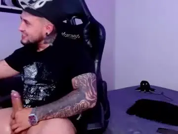 Chaturbate Best live sex cam show of lliamm_2