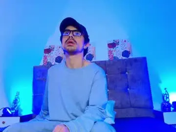 Chaturbate Watch Live Sex Cams of ethan_briggs