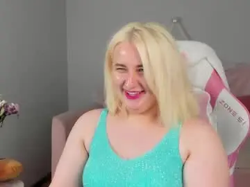 Chaturbate Best live sex cam show of lioraardyn