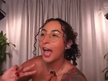 Chaturbate Live Porn of agatha_collinss