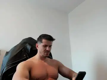 Chaturbate Nude Webcam of alphagodleatherking92