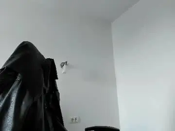 Chaturbate Free Live Porn of alphagodleatherking92