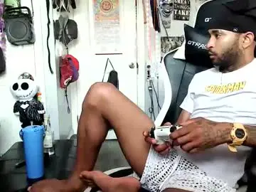Chaturbate Live Sex of papian0