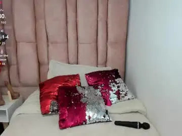 Chaturbate Adult Video Chat of issa_milf__
