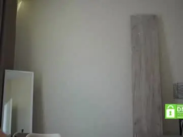 Chaturbate Watch Live Sex Cams of linda_warners
