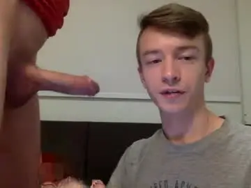 Chaturbate Watch Live Sex Cams of ashingwest97