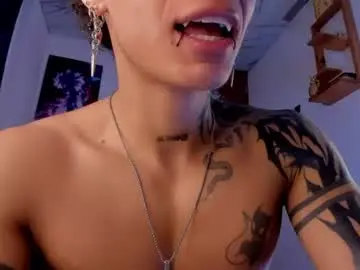 Chaturbate Live Sex Cam of dante_cooper_0