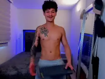 Chaturbate Free Porn Cam of morthy_downey