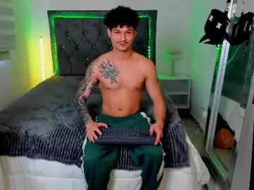Chaturbate Adult Video Chat of morthy_downey