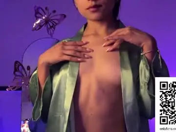 Chaturbate Nude Webcam of sweet_littleee