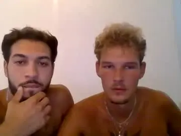 Chaturbate Adult Webcam of blondiexbrunette