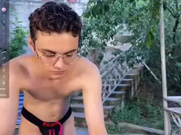 Chaturbate Live Porn of herman_gross