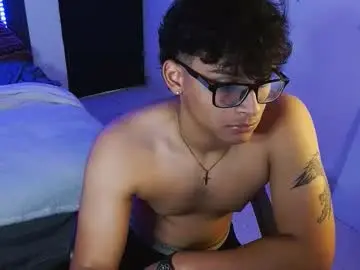Chaturbate Live Porn of mr_yisuz