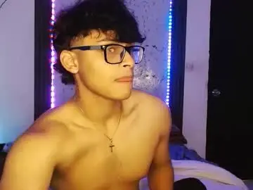 Chaturbate Best live sex cam show of mr_yisuz
