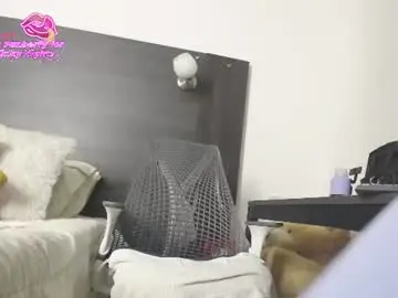 Chaturbate Adult Webcams of nathalyrae41