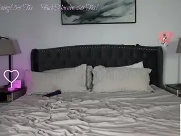 Chaturbate Nude Webcam of ari_lovexo