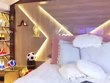 Chaturbate Watch Live Sex Cams of carlotta_ricci
