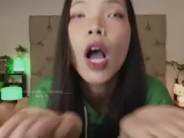 Chaturbate Live Sex Cam of peisinoe_____