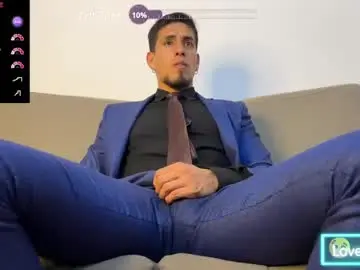 Chaturbate Watch Live Sex Cams of tom_blunt96